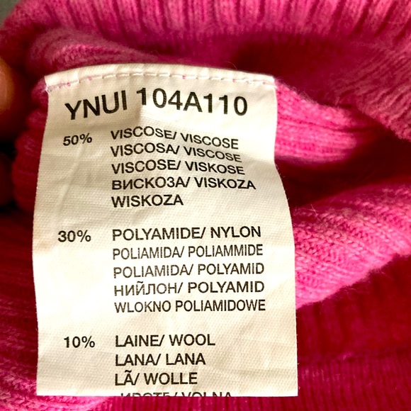 NAF NAF long sleeves pink sweater top. 10% wool. Great for cooler temperatures - Picture 7 of 8